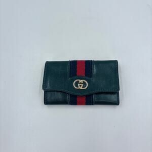 Authenticated Gucci key holder